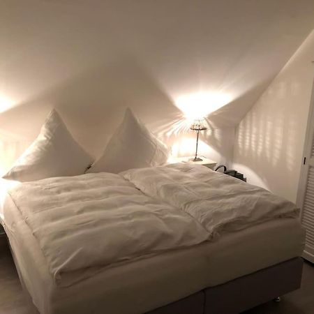 Reetdachhaus Seasons Mit Kamin & Sauna Groß Schwansee 外观 照片