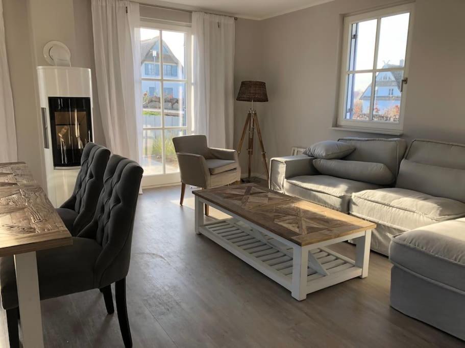 Reetdachhaus Seasons Mit Kamin & Sauna Groß Schwansee 外观 照片