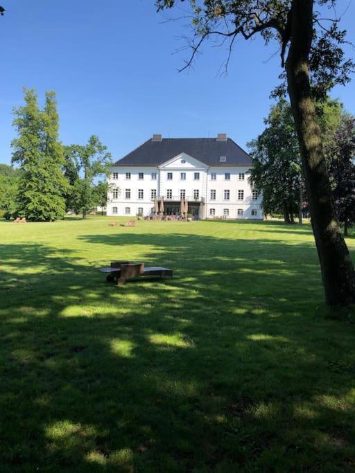 Reetdachhaus Seasons Mit Kamin & Sauna Groß Schwansee 外观 照片